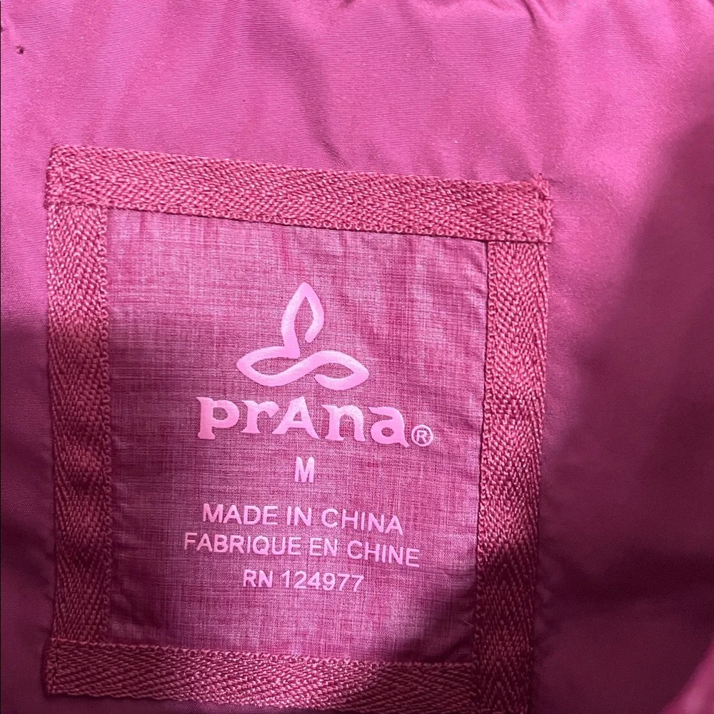 Prana Women’s Fuchsia Quilted Vest • Size M • Lightweight Puffer